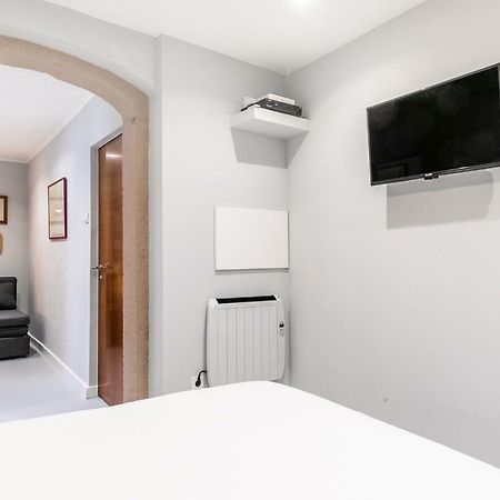 Appartamento Brand New And Perfect Location: Historic Center Lisbona Esterno foto